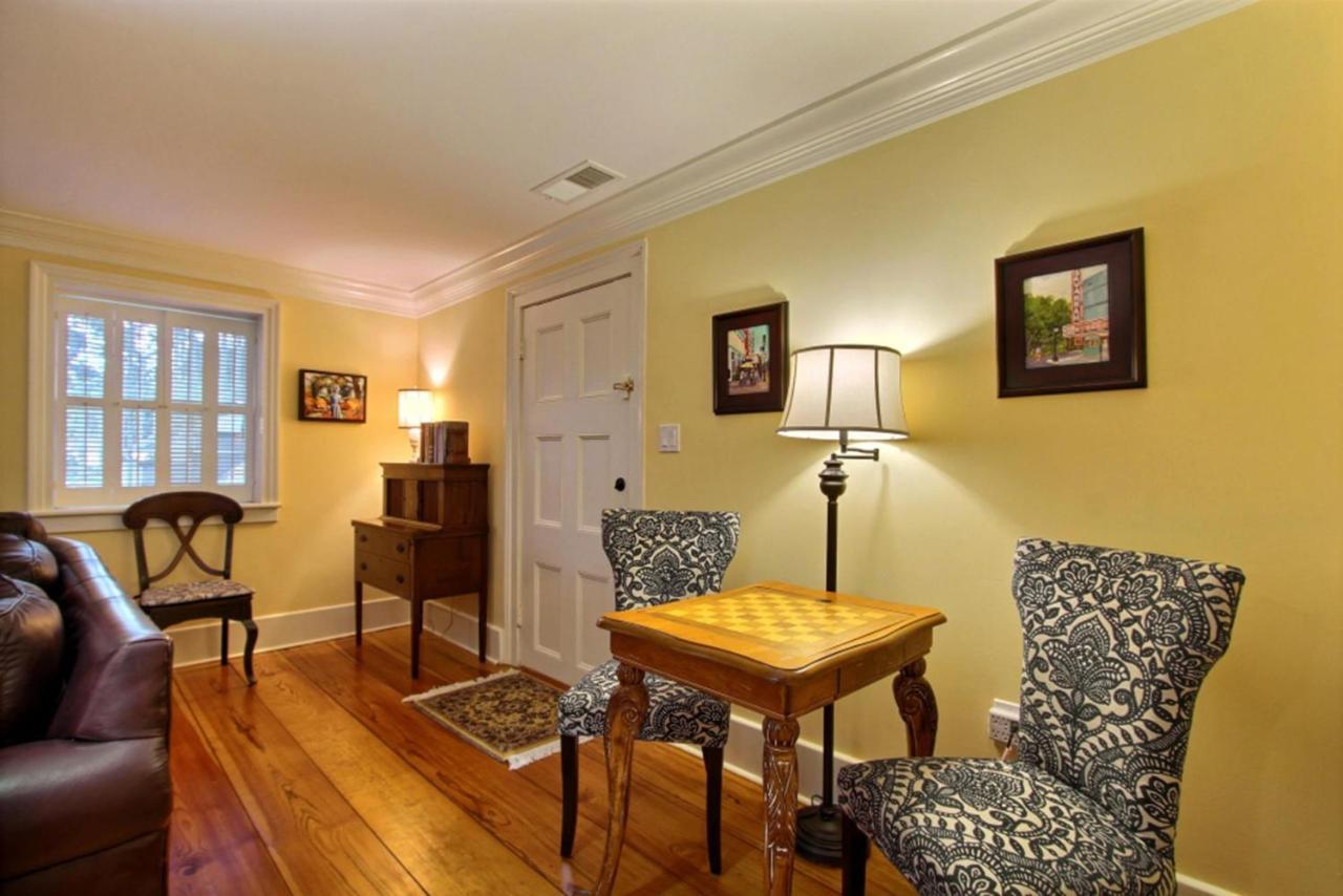 Bird Baldwin Magnolia Suite Savannah Exterior photo